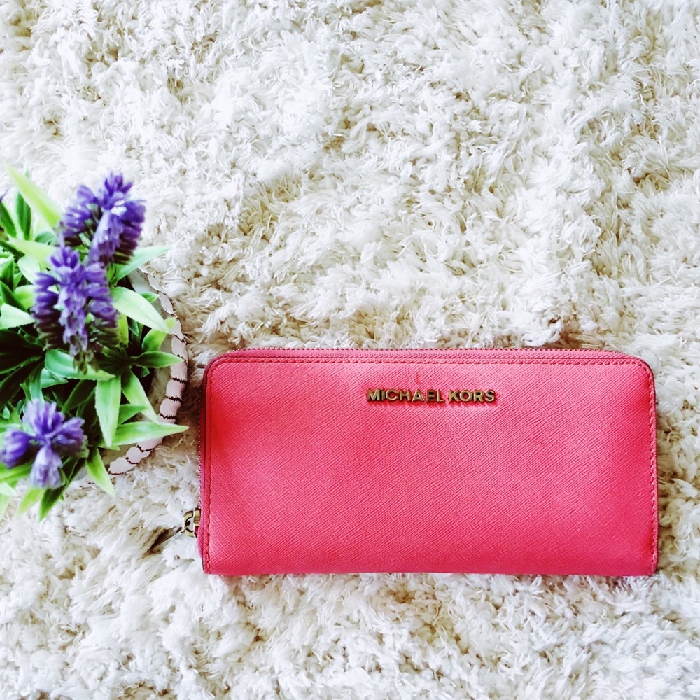 Michael Kors Coral Wallet